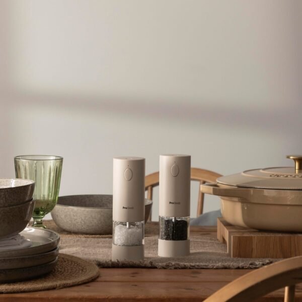 10229_LS1_Square USB Rechargeable Electric Salt or Pepper Mill Stone